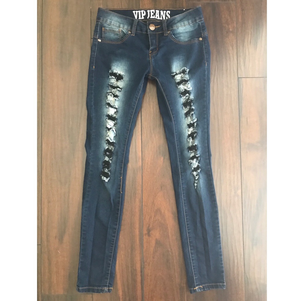 👖 Distressed Skinny Jeans👖